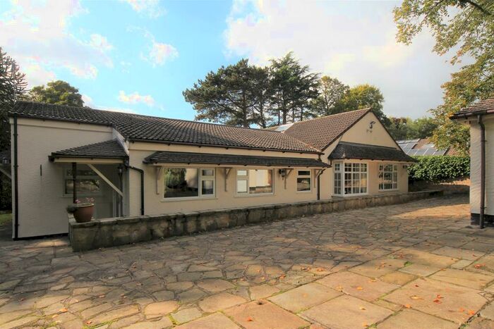 4 Bedroom Bungalow To Rent In Budworth Road, Wirral, CH43