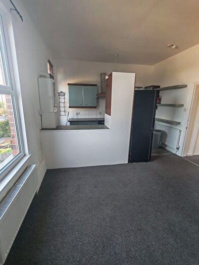 1 Bedroom Flat To Rent In Woodborough Road, Nottingham, NG3