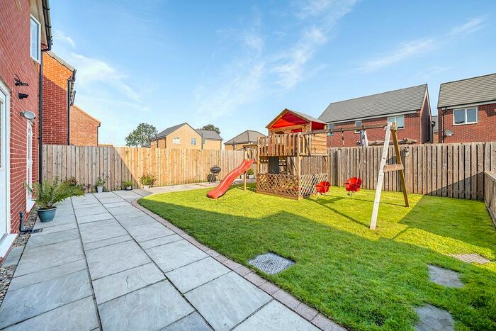 3 Bedroom Terraced House For Sale In Grainger Drive, Pocklington, York, North Yorkshire, YO42