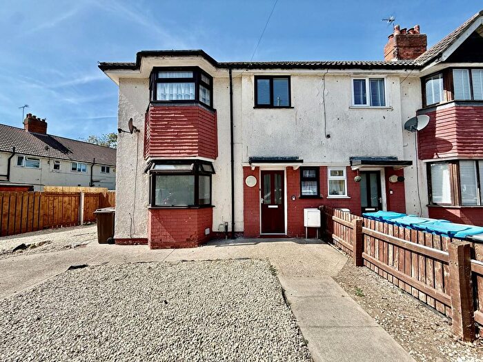 3 Bedroom End Terrace House To Rent In Newbald Grove, Hull, HU6