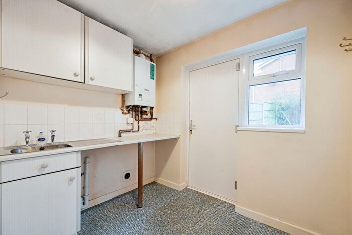 4 Bedroom Detached House For Sale In Tamar Road, Tamworth, Staffordshire, B77