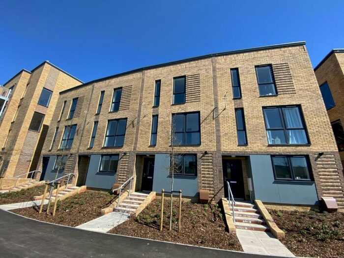 3 Bedroom Terraced House To Rent In Arrow Lane, Newhaven, BN9