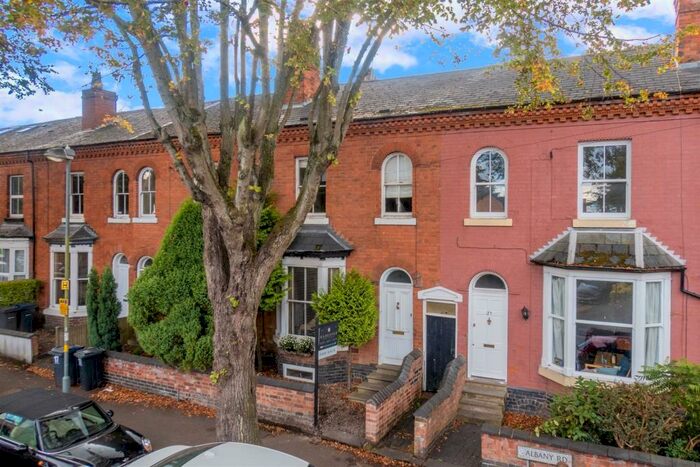 4 Bedroom House To Rent In Albany Road, Birmingham, B17