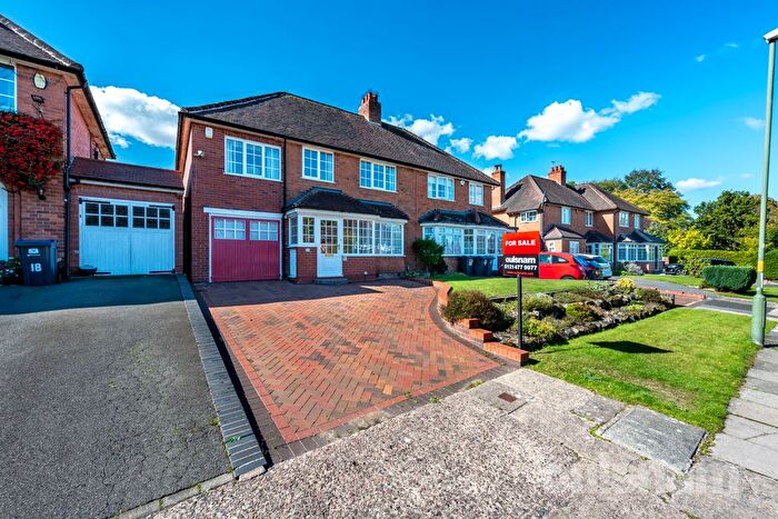 4 Bedroom Semi Detached House For Sale In Hemyock Road, Bournville Village Trust, Selly Oak, Birmingham, B29