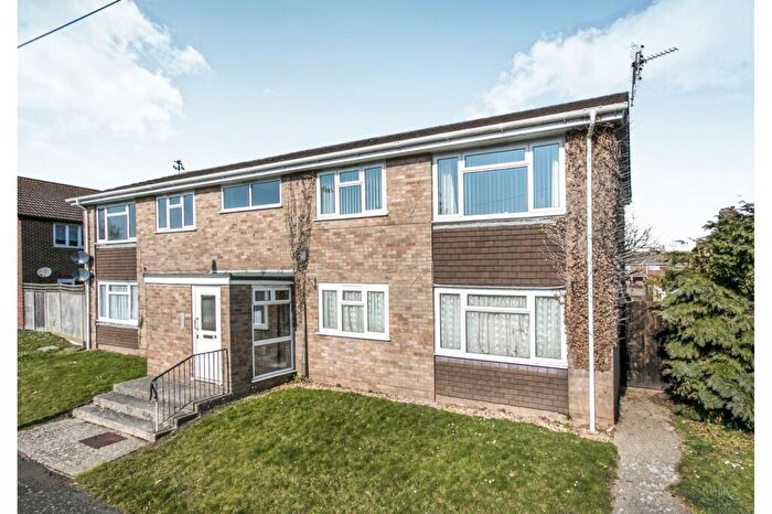 1 Bedroom Flat To Rent In Ringwood, BH24