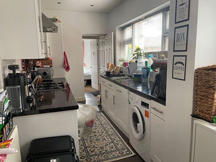 1 Bedroom Flat To Rent In Lord Street, Chapelfields, Coventry, CV5