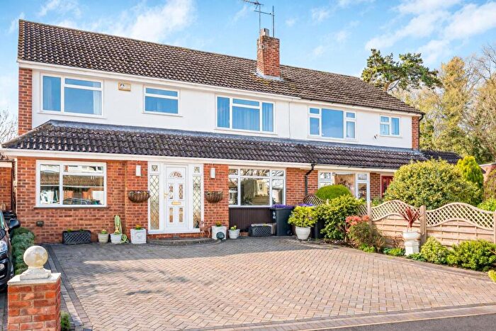 4 Bedroom Semi Detached House For Sale In Cowper Crescent, Bengeo, SG14