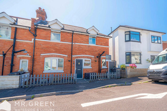 2 Bedroom End Of Terrace House For Sale In Hillbrow Road, Southbourne, Dorset, BH6