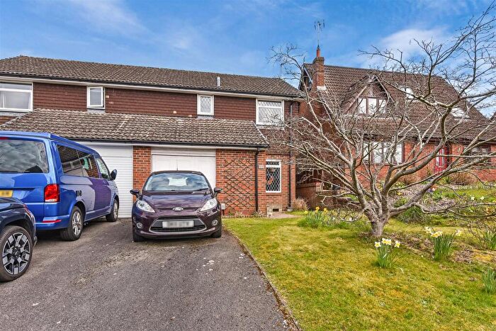 3 Bedroom Semi-Detached House For Sale In Mercia Avenue, Charlton, SP10