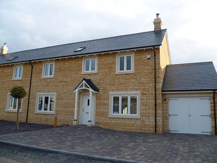 4 Bedroom Semi Detached House To Rent In Valley View, Mill Lane, BA11
