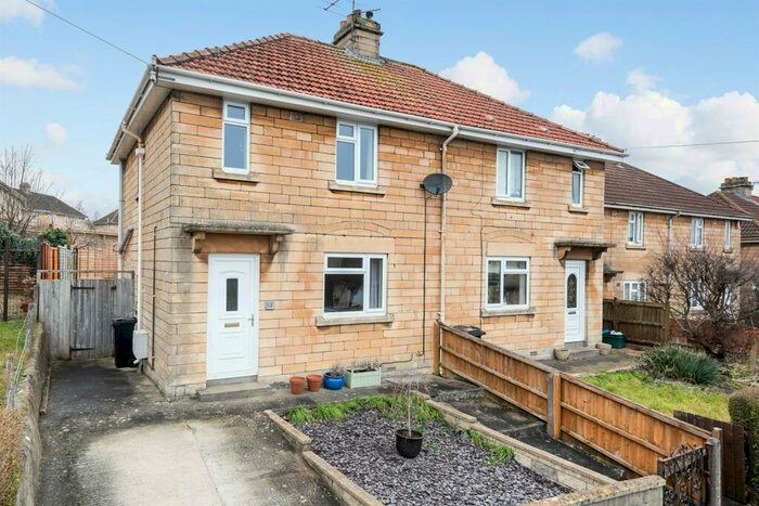 2 Bedroom Semi-Detached House To Rent In Bedroom Semi Detached House In Southdown, BA2