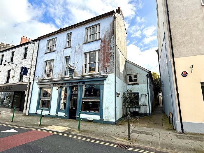 4 Bedroom Semi-detached House For Sale In King Street, Carmarthen, SA31