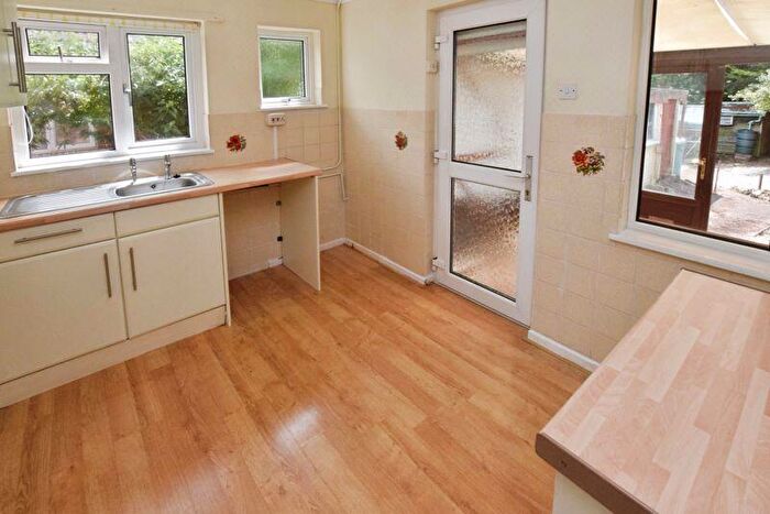2 Bedroom Semi-Detached Bungalow For Sale In Mayfield Road, Pinhoe, Exeter, EX4