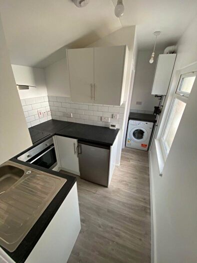 1 Bedroom Flat To Rent In Bedroom Flat – Dysons Road – Edmonton, N18