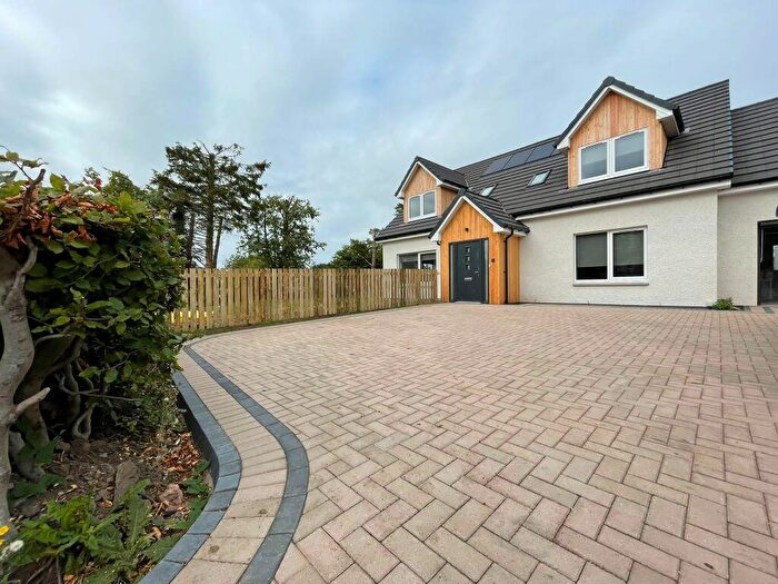 5 Bedroom Detached House For Sale In Hawthorn Gardens, Loanhead, EH20