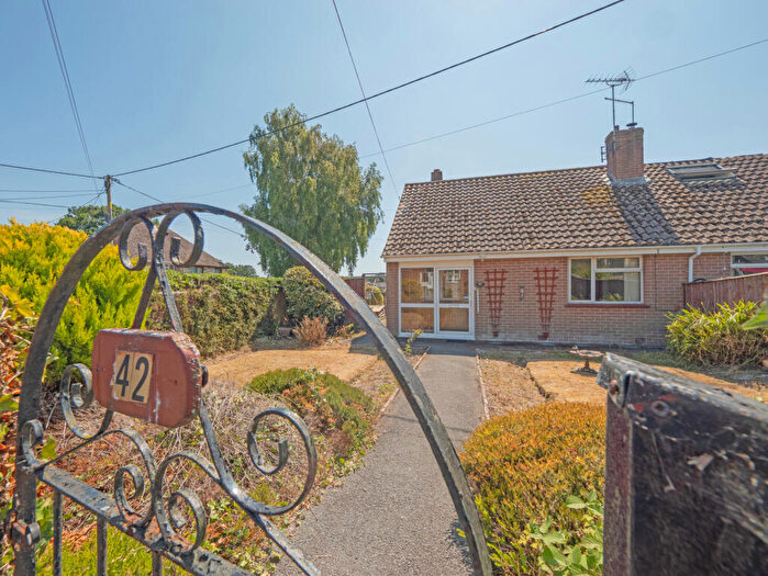 1 Bedroom Bungalow For Sale In Sandford, Wareham, Dorset, BH20 - Photo 1