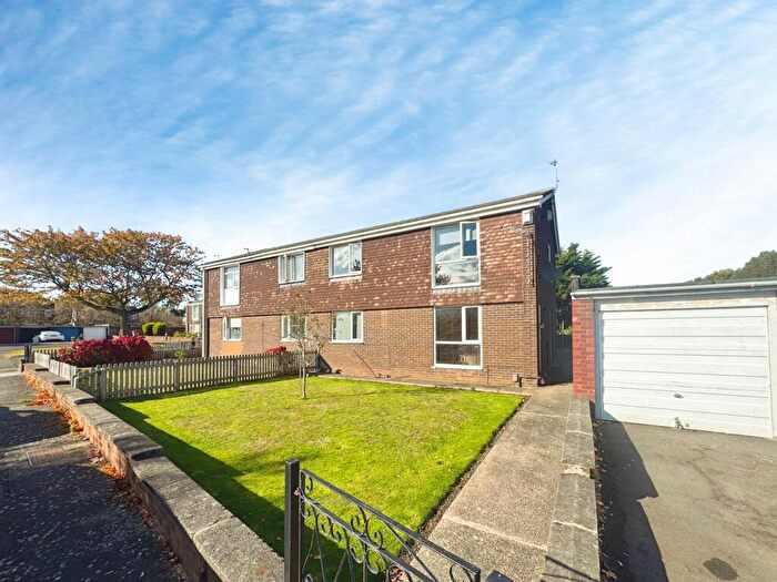 2 Bedroom Flat For Sale In Stirling Drive, NE29