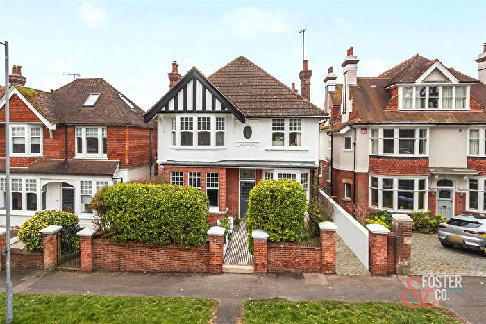 5 Bedroom Detached House For Sale In Surrenden Road, Brighton, BN1