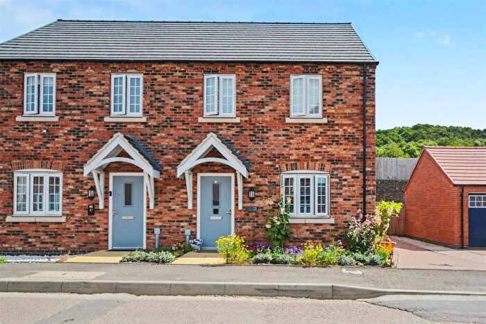 3 Bedroom Semi-Detached House For Sale In Field Farm Way, Stapleford, Nottingham, NG9