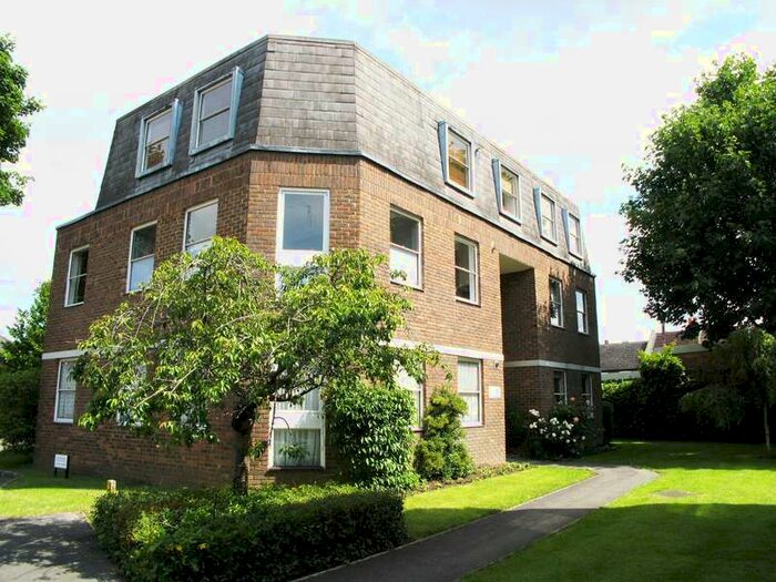 2 Bedroom Flat To Rent In Bychurch End, Teddington, TW11