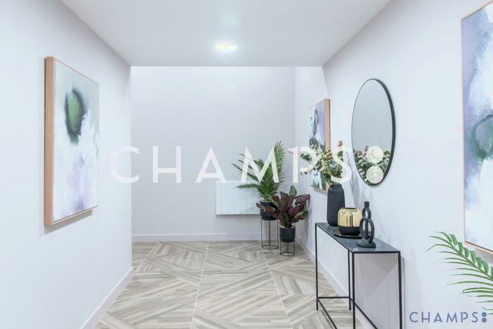 1 Bedroom Flat To Rent In River Apartments, Gillender Street, E3