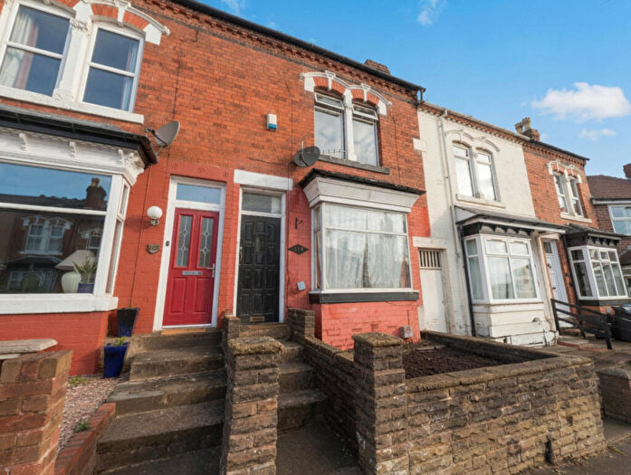 3 Bedroom Terraced House For Sale In Katherine Road, Bearwood, B67