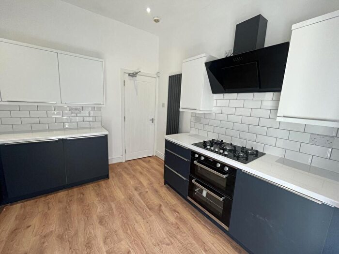 5 Bedroom House To Rent In Salisbury Road*, Liverpool, L15