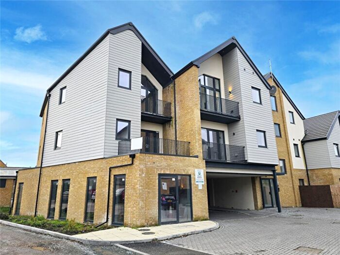 2 Bedroom Apartment To Rent In High Street, Rayleigh, Essex, SS6