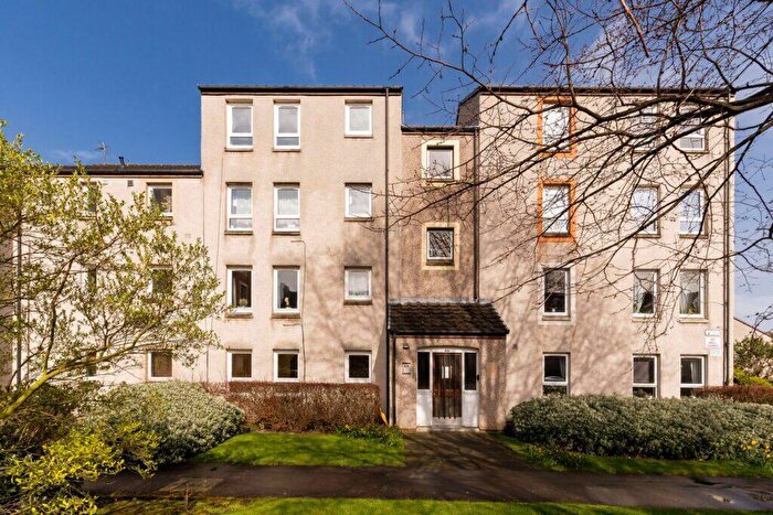 1 Bedroom Flat For Sale In / Springfield, Edinburgh, EH6
