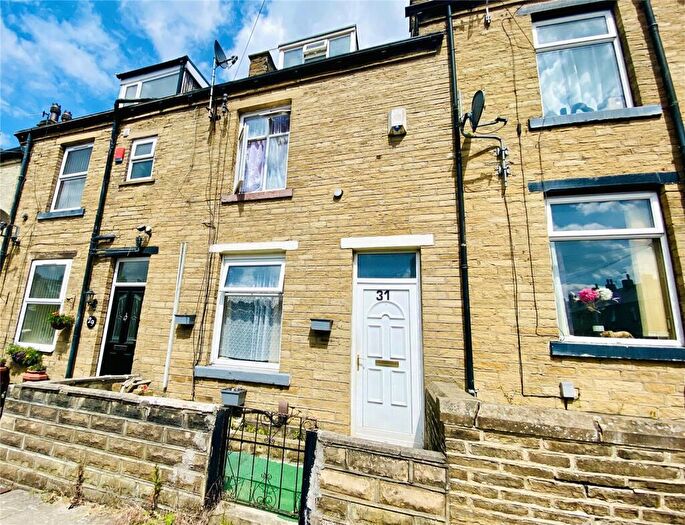 3 Bedroom Terraced House For Sale In Helmsley Street, Bradford, West Yorkshire, BD4
