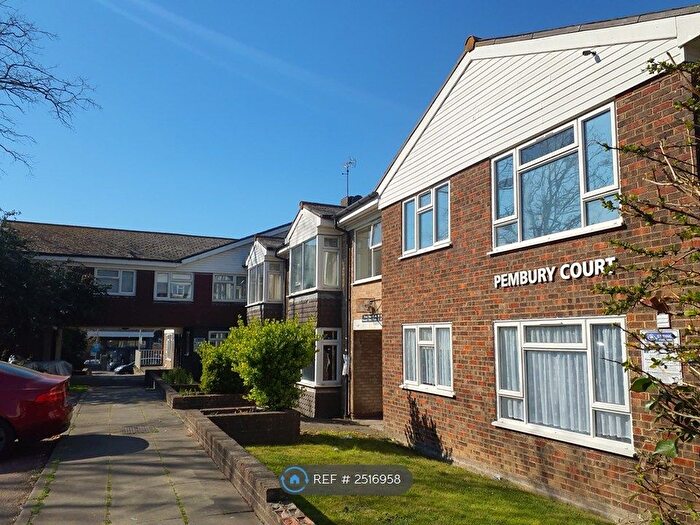 Studio To Rent In Pembury Court, Sittingbourne, ME10