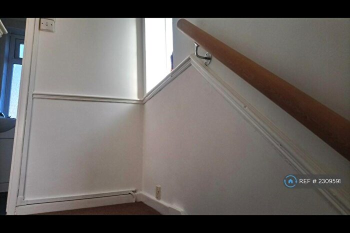2 Bedroom End Of Terrace House To Rent In Hawthorn Road, Kent, ME2