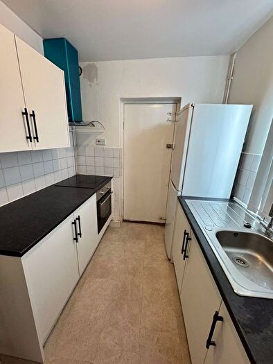 1 Bedroom Flat To Rent In One Bed, Ground Floor Flat, Smithdown Road, L15