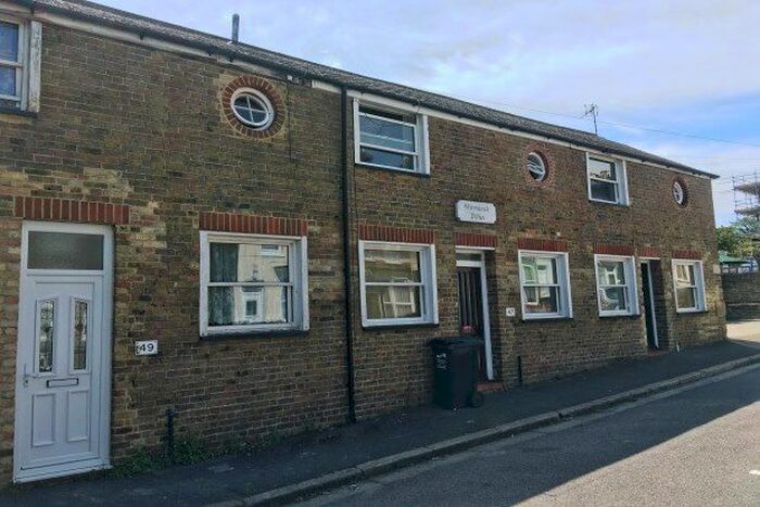 2 Bedroom Property To Rent In Cannonbury Road, Ramsgate, CT11