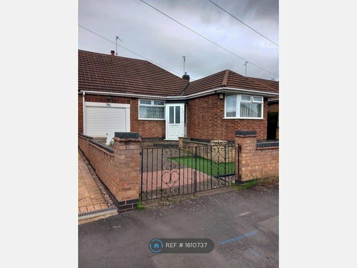 3 Bedroom Bungalow To Rent In Southdown Drive, Thurmaston, Leicester, LE4