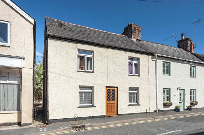 2 Bedroom End Of Terrace House To Rent In Marlborough Road, Wroughton, Wiltshire, SN4