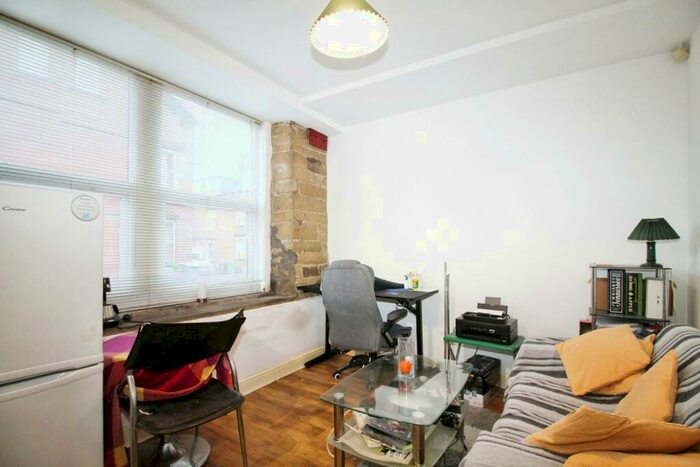 1 Bedroom Apartment To Rent In Westfield Mills, Armley, Leeds, LS12