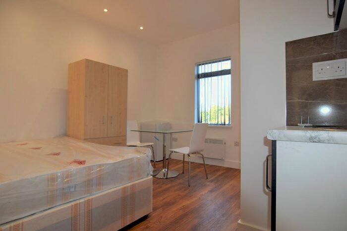 Studio To Rent In Southgate Road, Potters Bar, High Barnet EN6