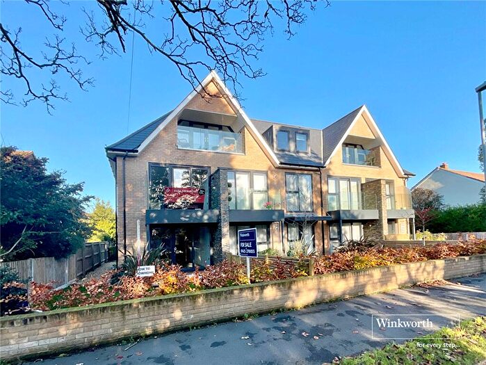 2 Bedroom Apartment For Sale In Wortley Road, Highcliffe, Christchurch, Dorset, BH23