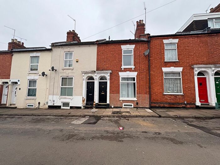 2 Bedroom Property To Rent In Pytchley Street, Abington, Northampton, NN1