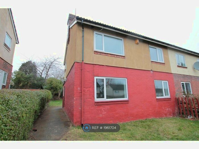 3 Bedroom Semi-Detached House To Rent In Wyther Park Avenue, Leeds, LS12