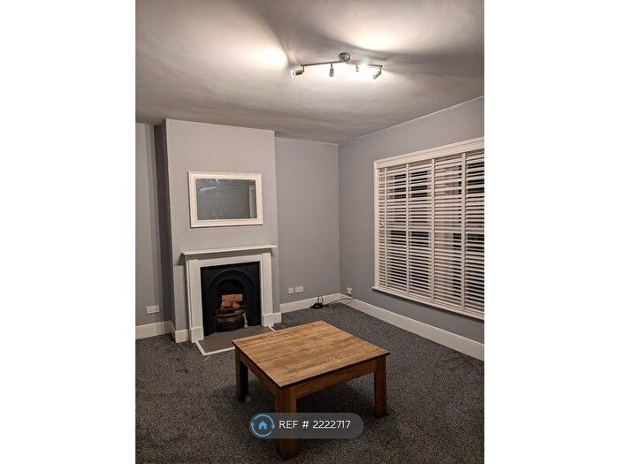 1 Bedroom Flat To Rent In Milton Road, Southampton, SO15