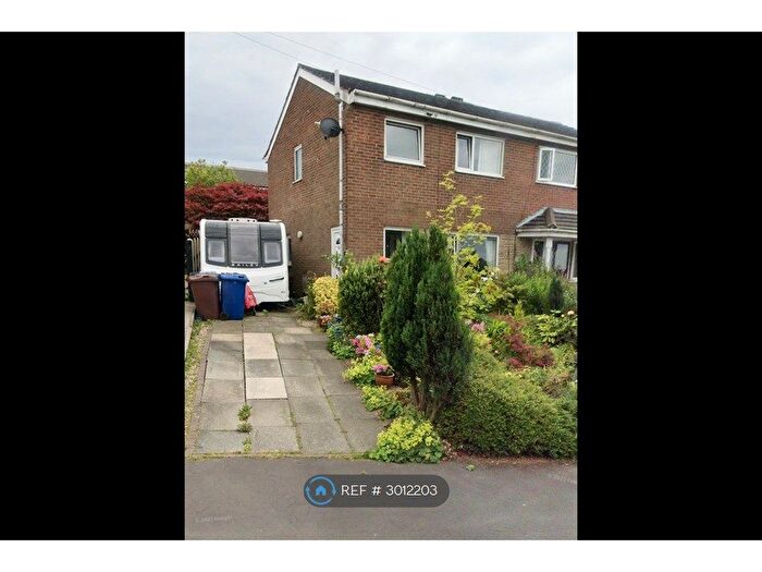 4 Bedroom Semi-Detached House To Rent In Blackburn, Blackburn, BB2