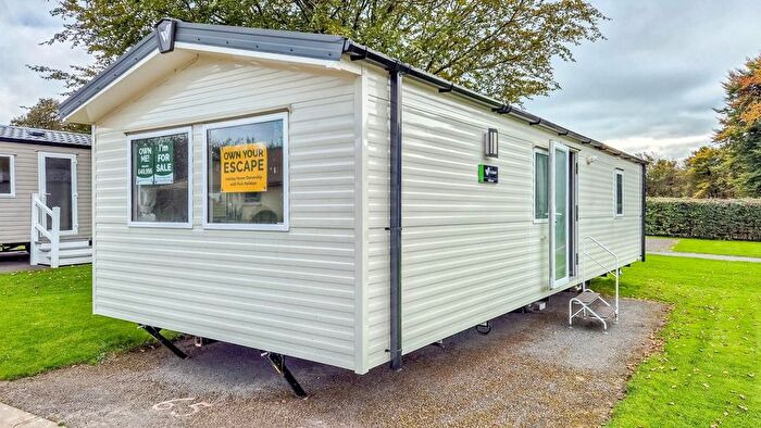 2 Bedroom Mobile/park Home For Sale In Combe Martin, Ilfracombe, EX34