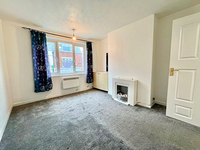 1 Bedroom Flat To Rent In Westham Road, Weymouth, DT4