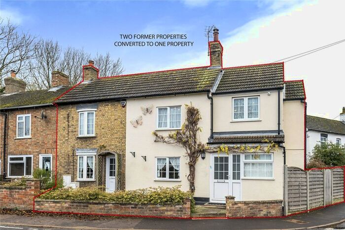 4 Bedroom End Of Terrace House For Sale In Hall End Road, Wootton, Bedford, Bedfordshire, MK43