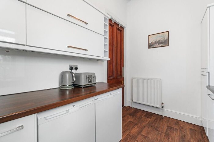 2 Bedroom Flat For Sale In D London Road, Kilmarnock, KA3