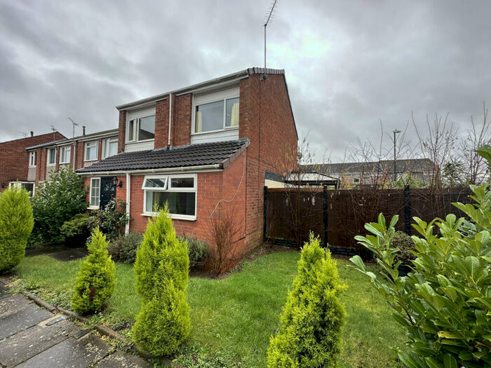 3 Bedroom End Of Terrace House For Sale In Osprey Close, Coventry, CV2