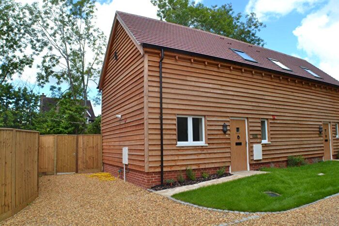 1 Bedroom Semi-Detached House To Rent In Baughurst Road Baughurst, RG26