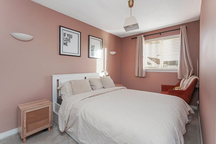 3 Bedroom Semi-detached House For Sale In Harlawhill Gardens, Prestonpans, EH32